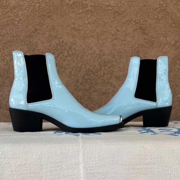 ASOS Cuban Heel Western Chelsea Boots in Light Blue - Picture 1 of 17